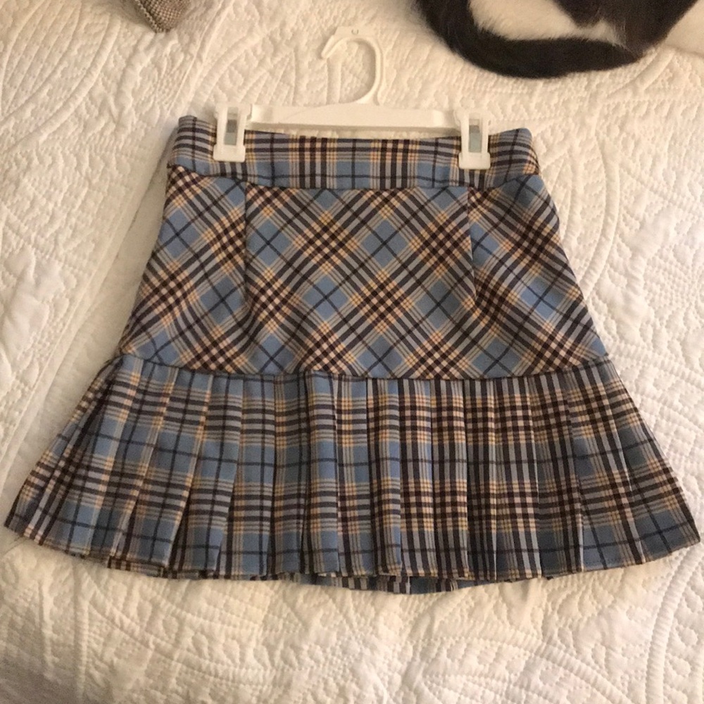 Pleated mini skirt